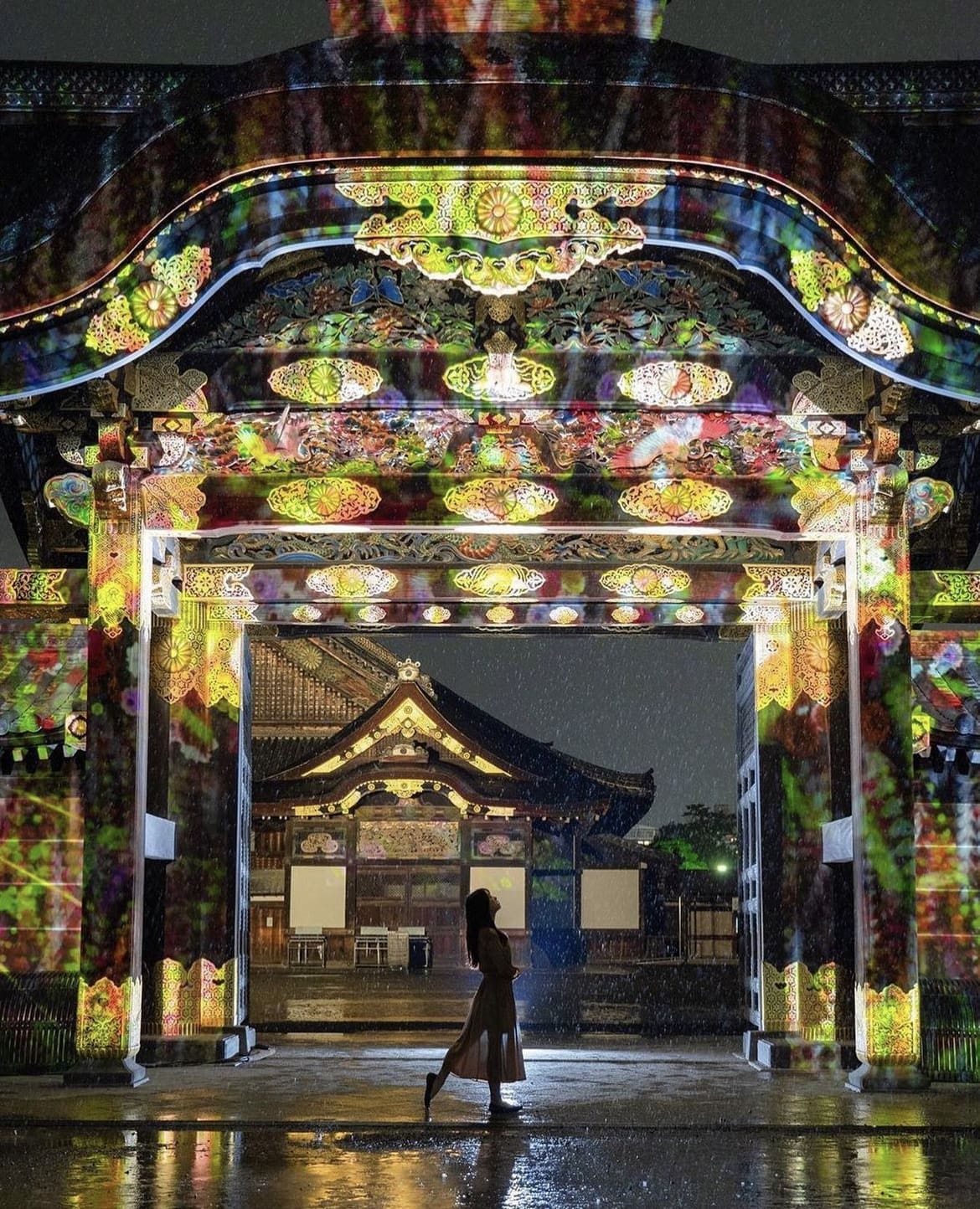 Night lights at Nijo Castle
